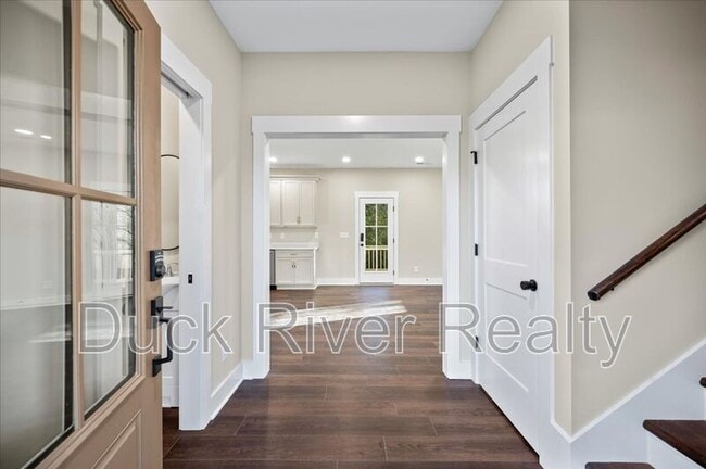 Building Photo - 119 Westover Dr