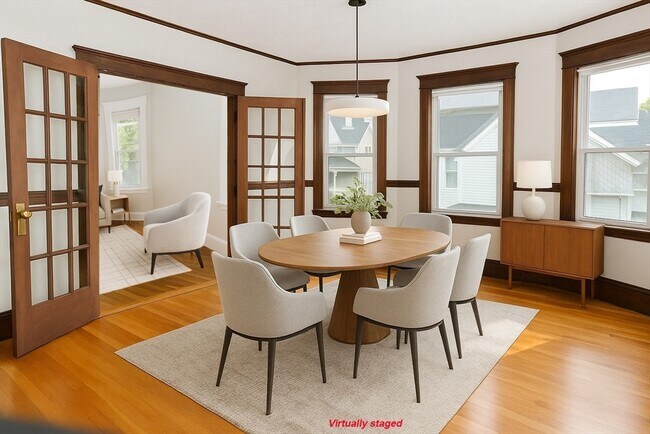 Building Photo - 89 Rockview St