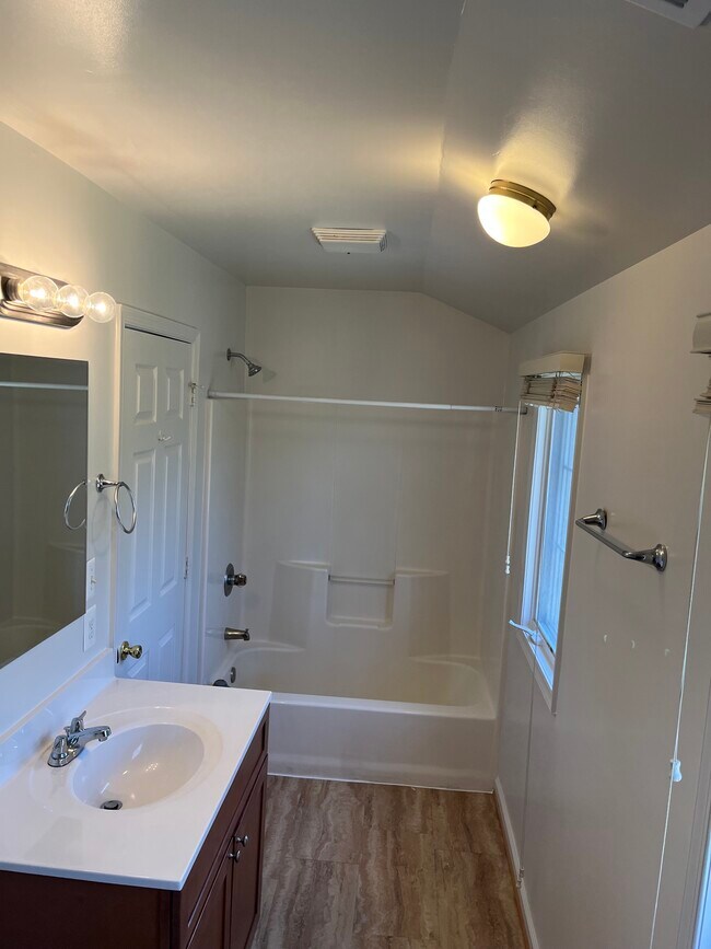 Building Photo - 5447 Rallywood Farm Ln