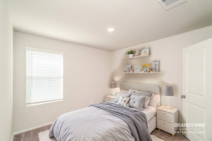 Building Photo - 7103 Winding Shelf