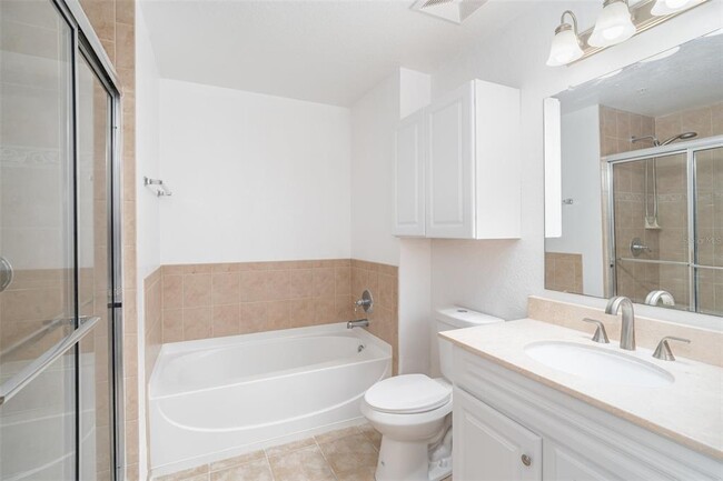 Building Photo - 1064 N Tamiami Trl