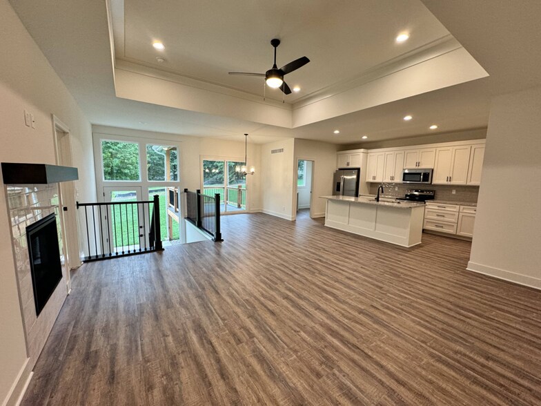 Building Photo - 1505 SW Heartwood Dr