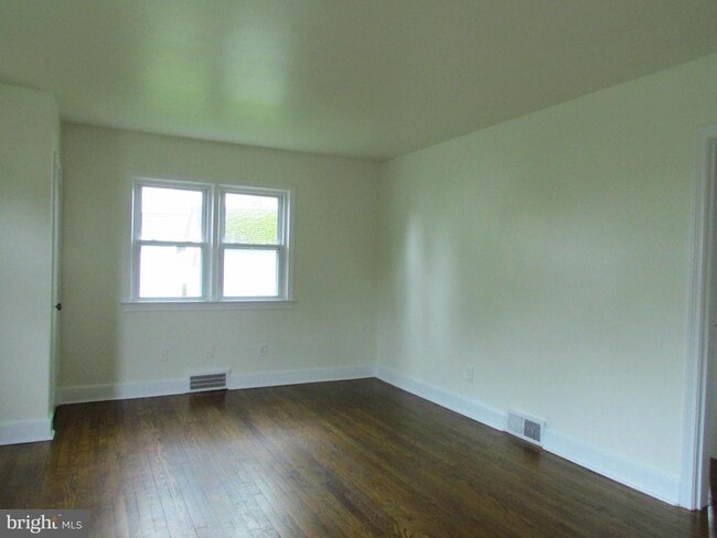 Building Photo - 410 Pennewill St