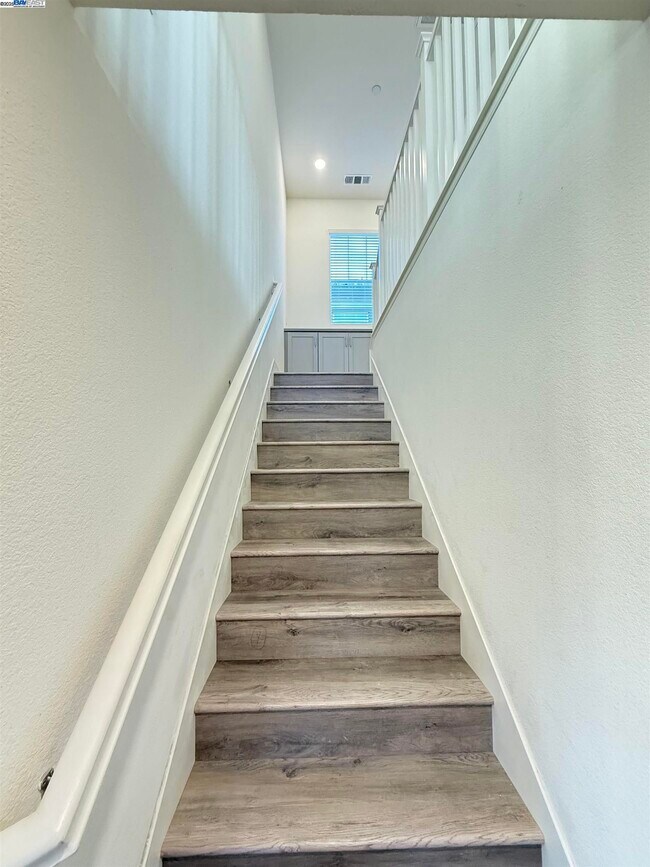 Building Photo - 1802 Paloma Ct