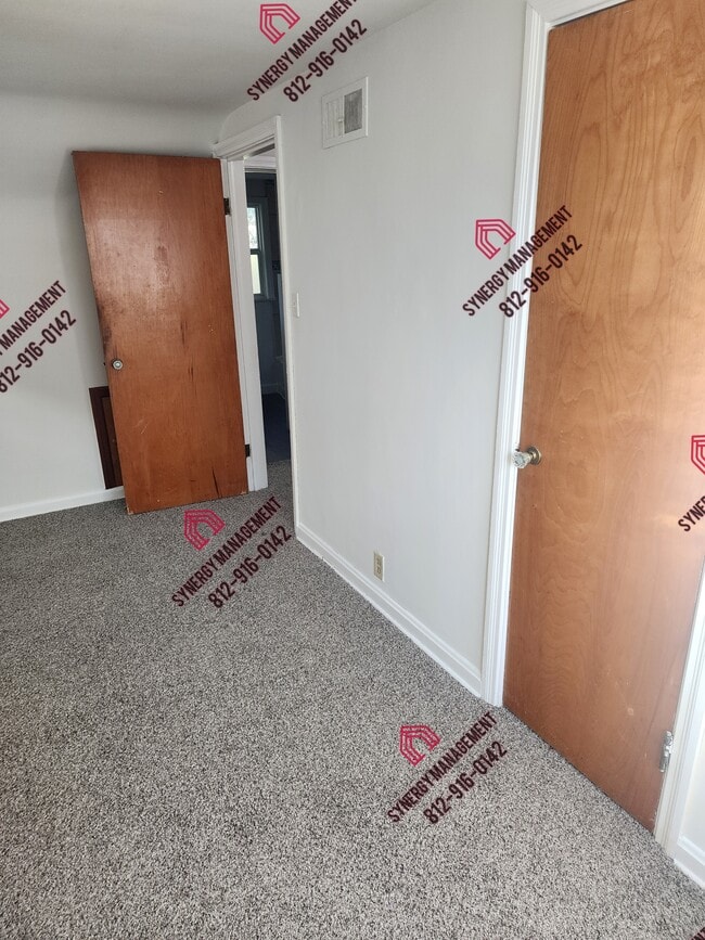 Building Photo - 1054 Madison Ave