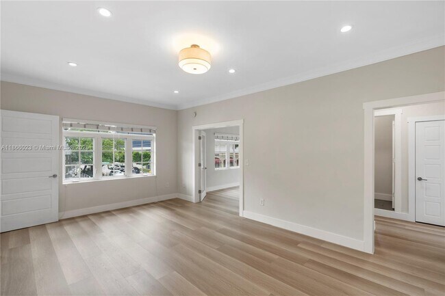 Primary Photo - 2431 Biscayne Blvd