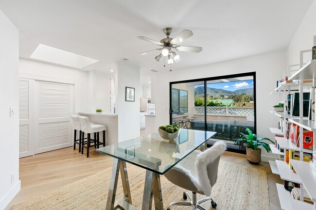 Building Photo - 6502 Dume Dr