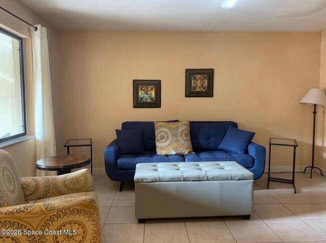 Building Photo - 8710 Hibiscus Ct