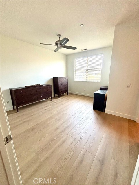 Building Photo - 5404 W 149th Pl