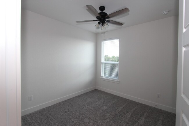 Building Photo - 589 Peace Dr
