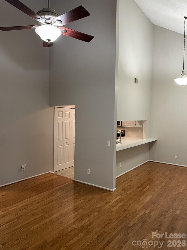 Building Photo - 19831 Henderson Rd