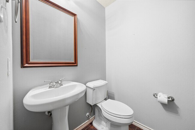 Building Photo - 10134 W Temple Dr