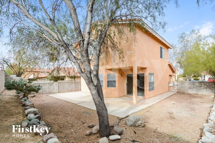 Building Photo - 9556 N Albatross Dr