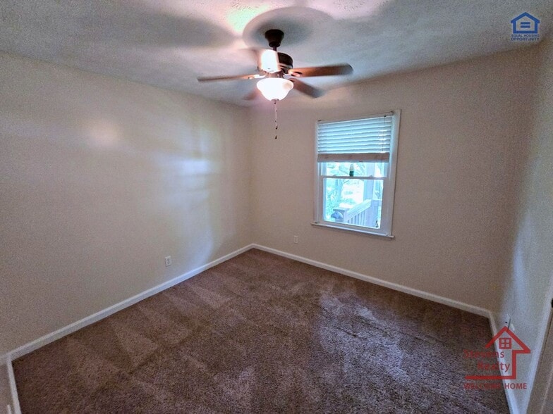 Building Photo - 54 Big Springs Cir