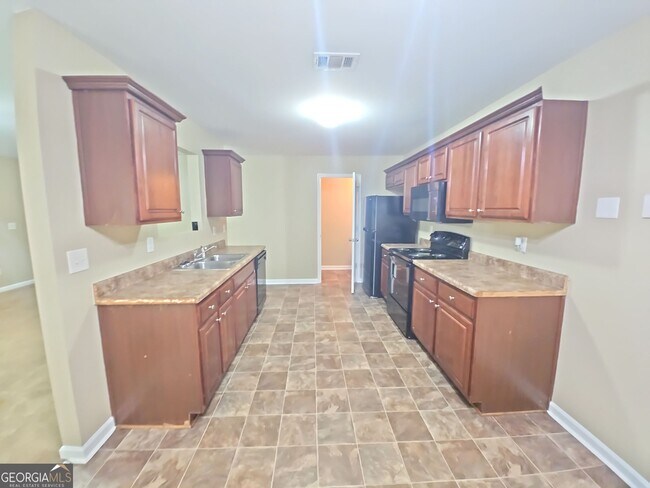 Building Photo - 1098 Mcconaughy Ct