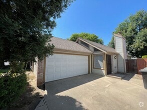 Building Photo - Floyd Ave - Duplex