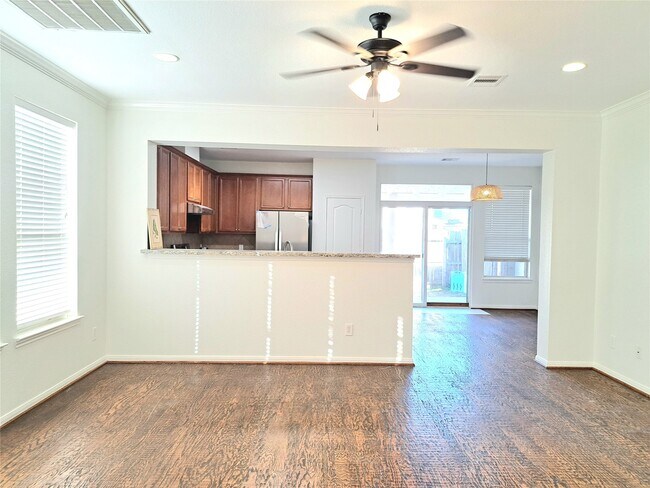 Building Photo - 13134 Stratford Skies Ln