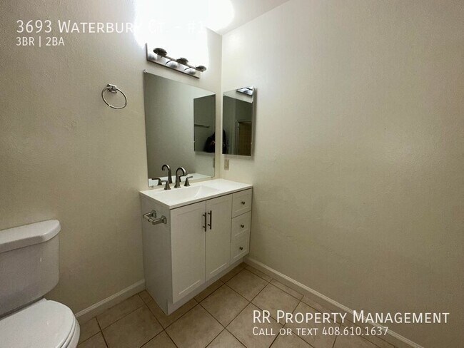 Building Photo - 3693 Waterbury Ct