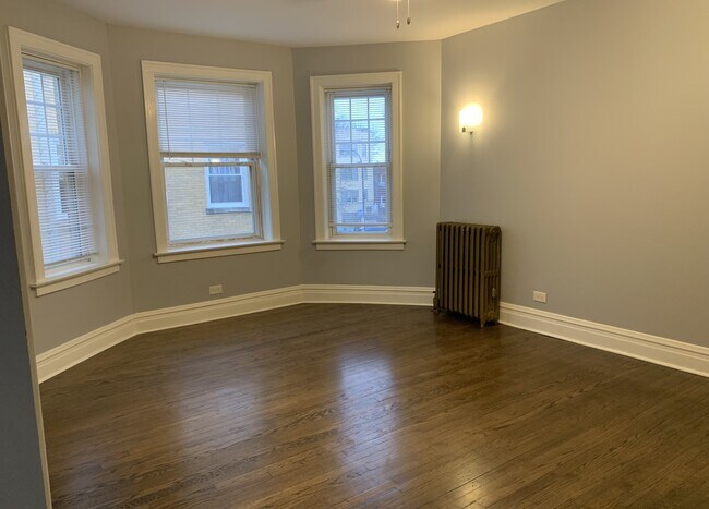 Building Photo - 5134 W 21st St