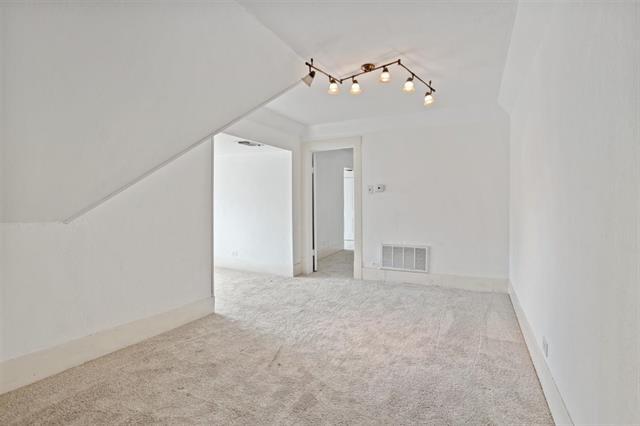 Building Photo - 1123 W Gandy St