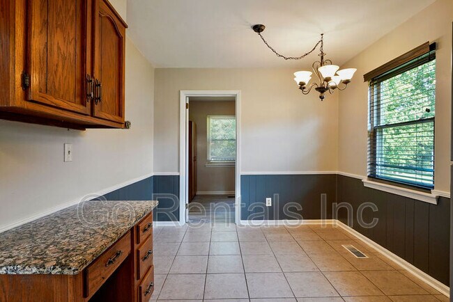 Building Photo - 122 Old Spanish Trail