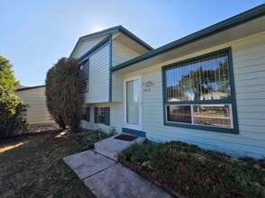 Building Photo - Inviting 3-Bedroom Home with Expansive Backyard on a Peaceful Cul-de-Sac | Available Now!!