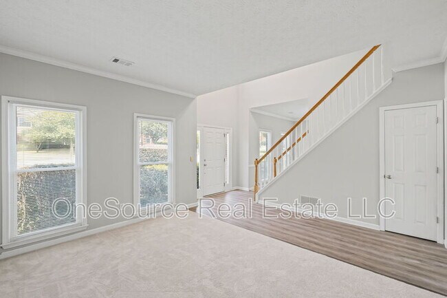 Building Photo - 10905 Pinewalk Forest Cir