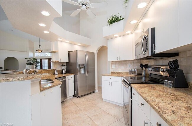 Building Photo - 2806 SW 39th St