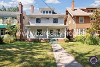 Building Photo - 2727 Robinwood Ave