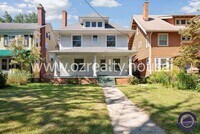 Building Photo - 2727 Robinwood Ave