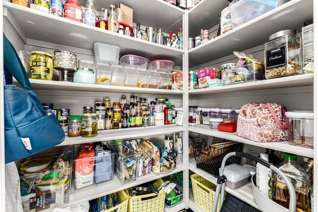 Building Photo - 7611 E Camino Vivaz