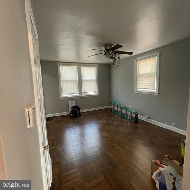 Building Photo - 1430 Greeby St
