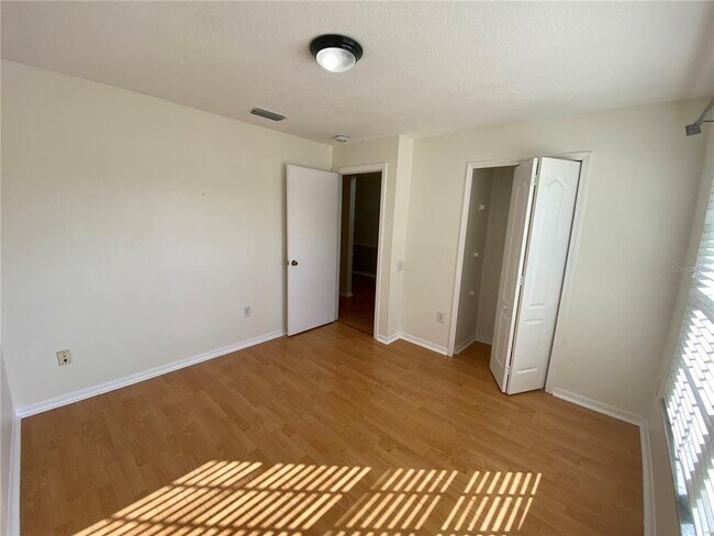 Building Photo - 5711 Lassies Way