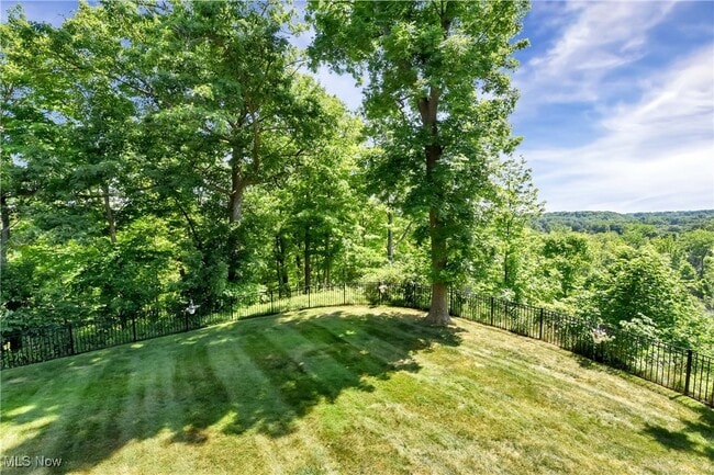 Building Photo - 18875 Riversouth Ter