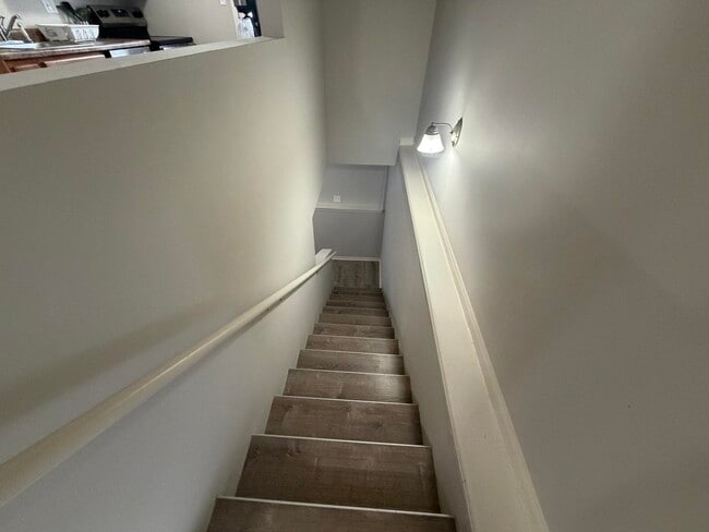 Building Photo - 202 Wheaton Ct