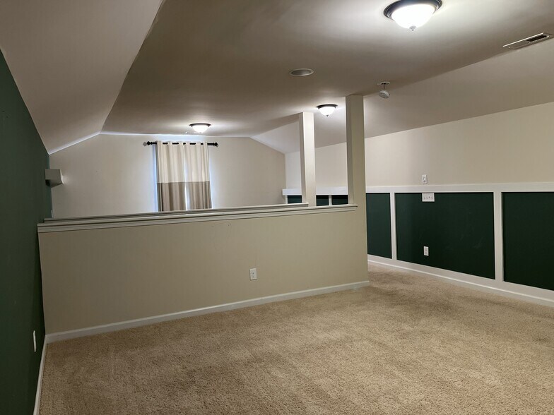 Building Photo - 105 E Neel Ranch Rd