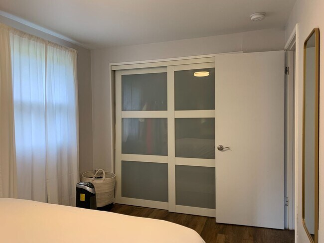 Building Photo - Beautifully Updated  Pinehurst Home