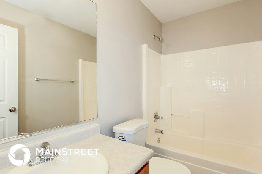 Building Photo - 8014 W Eva St