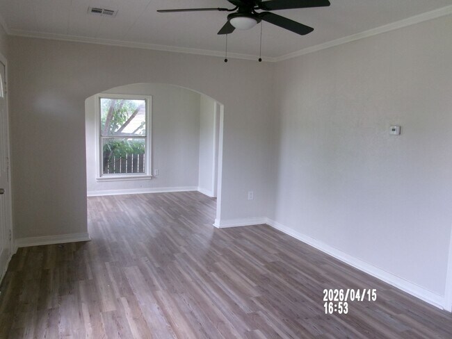 Building Photo - Very Nice Newly Renovated Home In Morford Neighborhood.