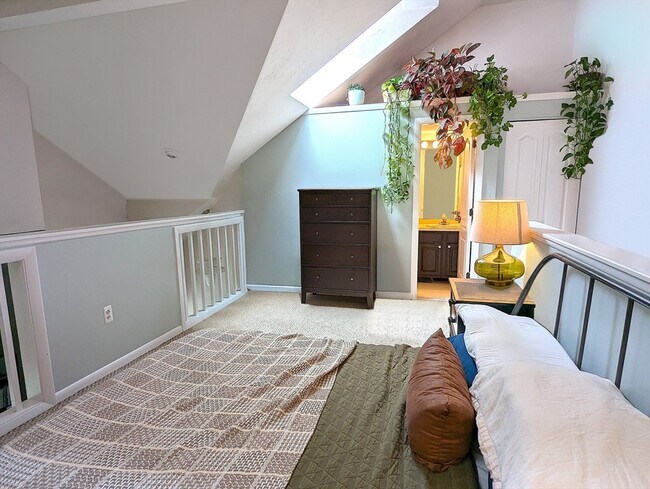 Building Photo - 200 Falls Blvd