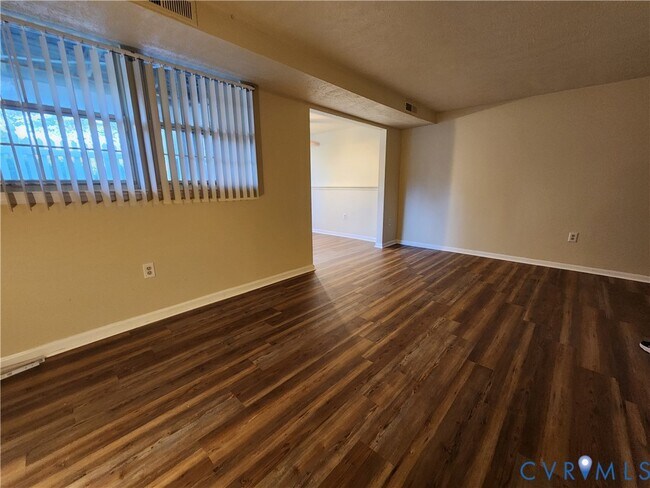 Building Photo - 9396 Wind Haven Ct
