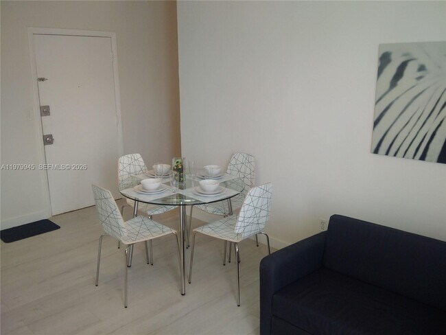 Building Photo - 842 Meridian Ave