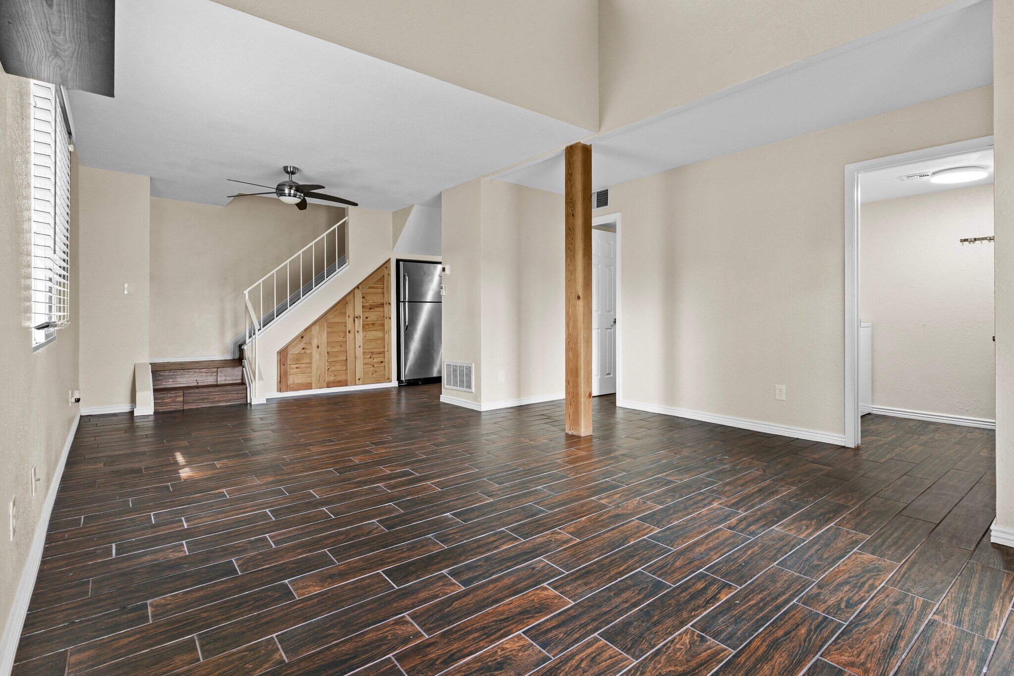 Building Photo - 6007 N 79th Street