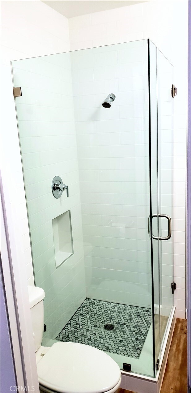 Building Photo - 5400 Newcastle Ave