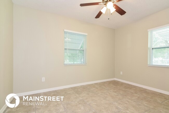 Building Photo - 3409 W Paxton Ave