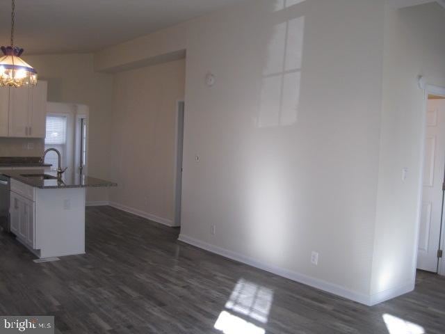 Building Photo - 7300 Willow Glen Way