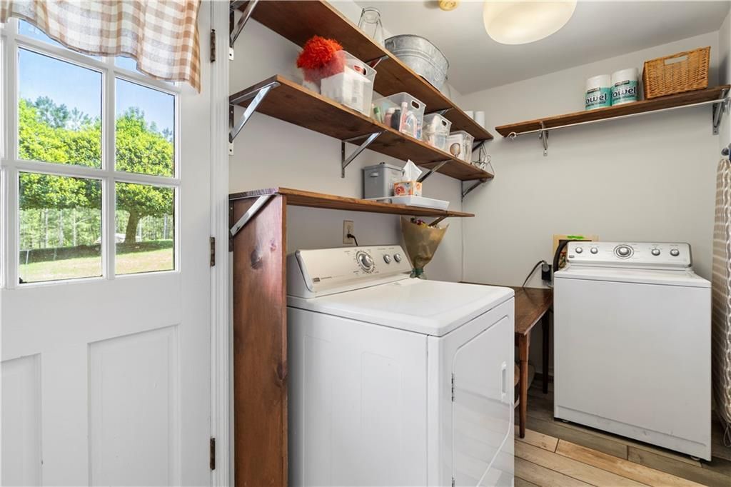 Building Photo - 179 Mt Calvary Rd