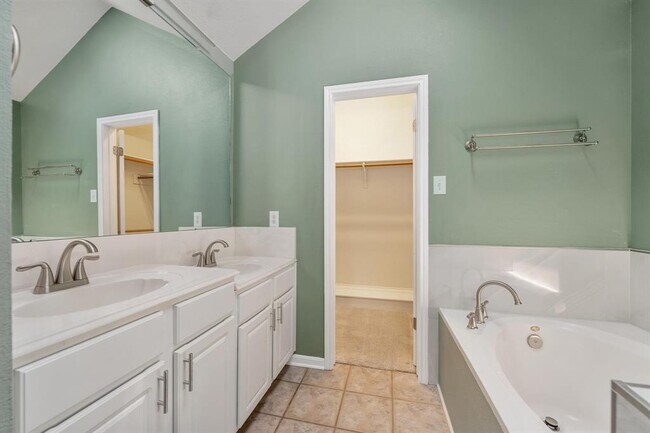 Building Photo - 36 Muirfield Greens Ln