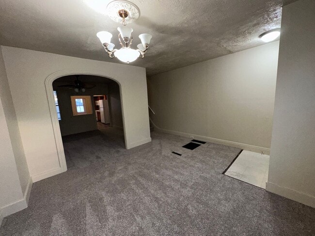 Building Photo - 3 Bedroom Home in Lebanon City