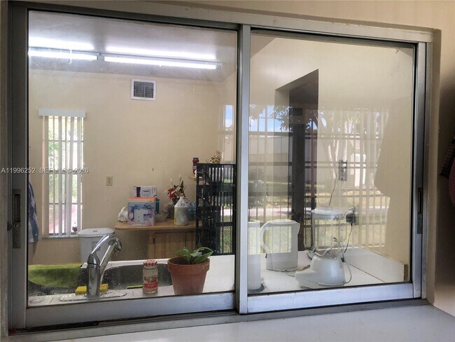 Building Photo - 16924 SW 112th Ct